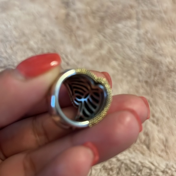 Lagos Ring - Picture 3 of 3